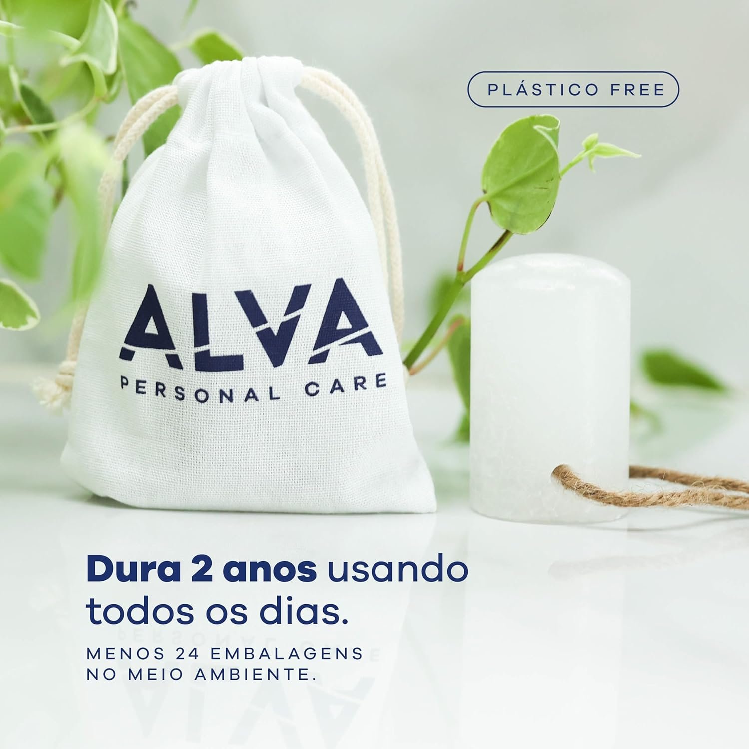 Desodorante Alva Personal Care em formato cristal, com bolsa de algodão, plástico free, sustentável e com duração de até 2 anos.